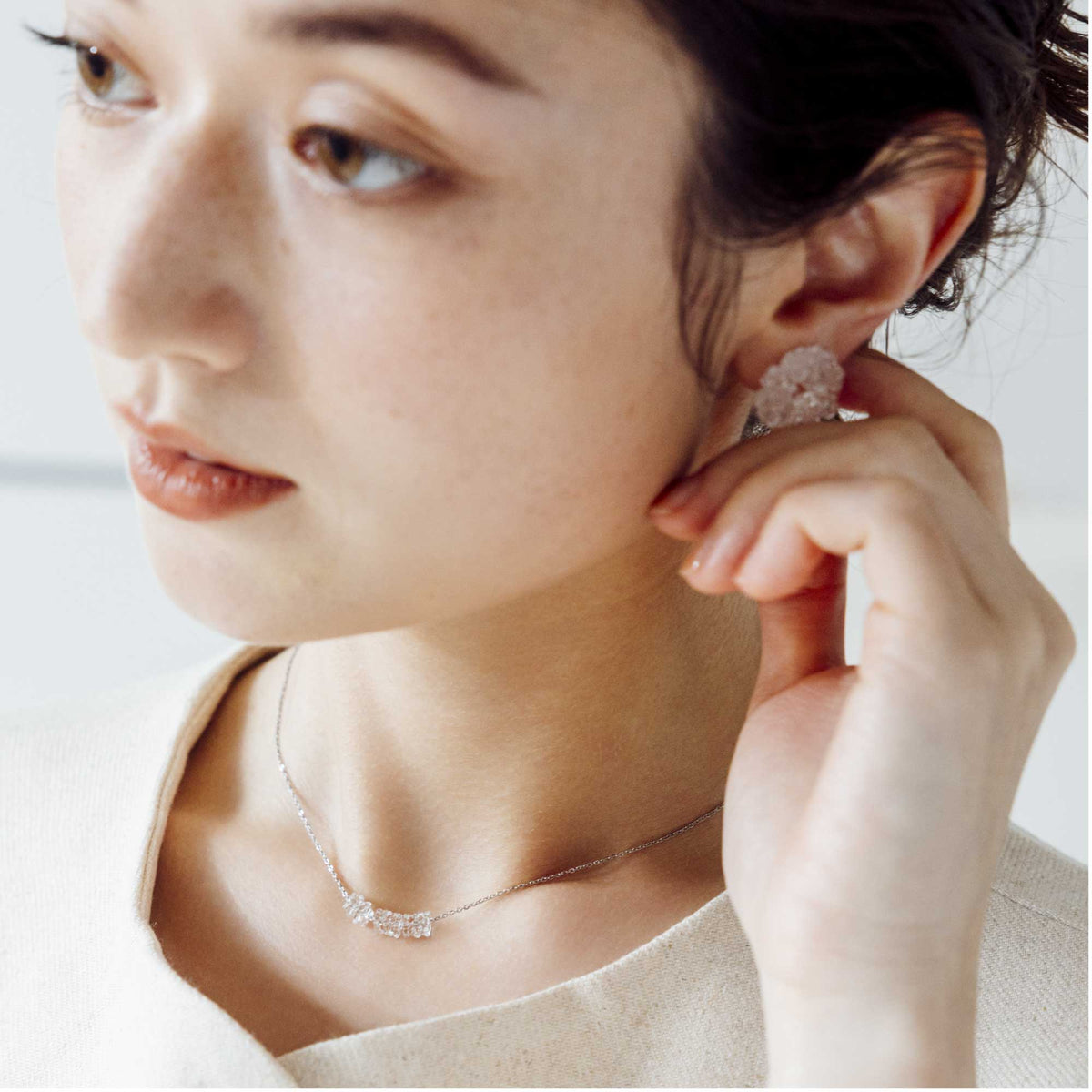 lino_ring_pierce